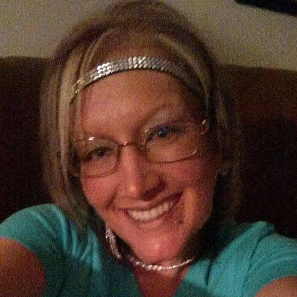 Meet your Posher, Loni